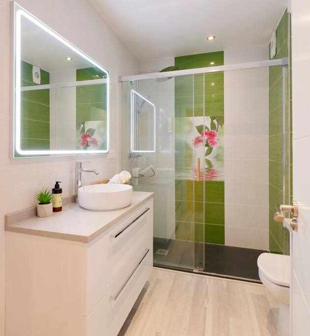 El Sueno De Elba Apartment Gijon Bagian luar foto